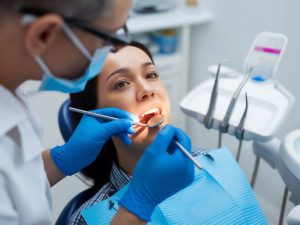 les bénéfices d'un bilan dentaire annuel avec votre dentiste